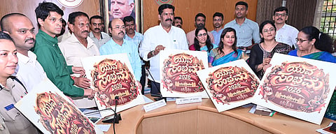  ಮೈಸೂರು ನಗರದ ಜಿಲ್ಲಾ  ಪಂಚಾಯಿತಿ ಸಭಾಂಗಣದಲ್ಲಿ ಬುಧವಾರ ಜಿಲ್ಲಾ ಉಸ್ತುವಾರಿ ಸಚಿವ ಡಾ.ಯತೀಂದ್ರ ಸಿದ್ದರಾಮಯ್ಯ ಯುವ ಸಂಭ್ರಮದ ಪೋಸ್ಟರ್ ಬಿಡುಗಡೆ ಮಾಡಿದರು.  ಸಚಿವ ಶಿವರಾಜ್ ತಂಗಡಗಿ, ರಮೇಶ್ ಬಂಡಿಸಿದ್ದೇಗೌಡ, ಜಿ. ಲಕ್ಷ್ಮೀಕಾಂತ್ ರೆಡ್ಡಿ ಹಾಗೂ ಇತರರು ಇದ್ದರು