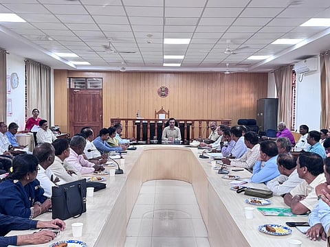 ದ್ವಿತೀಯ ಪಿಯುಸಿ ಪರೀಕ್ಷೆ ಸಿದ್ಧತೆ ಕುರಿತು ಅಪರ ಜಿಲ್ಲಾಧಿಕಾರಿ ಡಾ.ಪಿ.ಶಿವರಾಜು ಸಭೆ ನಡೆಸಿದರು.