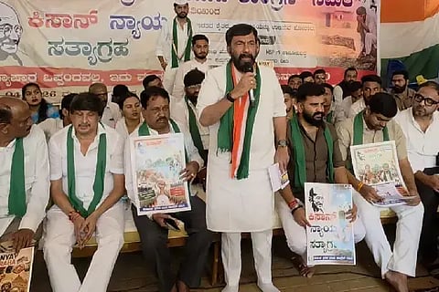 ವಿಧಾನ ಪರಿಷತ್‌ನ ಸರ್ಕಾರದ ಮುಖ್ಯ ಸಚೇತಕ ಸಲೀಂ ಅಹ್ಮದ್ 