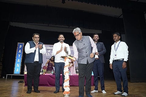 samarth collegeಹುಬ್ಬಳ್ಳಿಯ ಸಮರ್ಥ ವಾಣಿಜ್ಯ ಪದವಿ ಮಹಾವಿದ್ಯಾಲಯದಲ್ಲಿ ಶನಿವಾರ ಏರ್ಪಡಿಸಿದ್ದ ‘ಹುಬ್ಬಳ್ಳಿ ಪಯಣ-2026 ಕಾರ್ಯಕ್ರಮವನ್ನು ಉದ್ಯಮಿ ಜಗದೀಶ ಹಿರೇಮಠ ಉದ್ಘಾಟಿಸಿದರು.