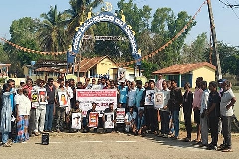 ಶತಮಾನದಷ್ಟು ಹಳೆಯ ತೊರೆನೂರು ಸರ್ಕಾರಿ ಹಿರಿಯ ಪ್ರಾಥಮಿಕ ಶಾಲೆಯನ್ನು ಮುಚ್ಚಲು ಹೊರಟಿರುವ ಸರ್ಕಾರದ ನಡೆ ಖಂಡಿಸಿ ಎಐಡಿಎಸ್‌ಒ ನೇತೃತ್ವದಲ್ಲಿ ಪ್ರತಿಭಟನೆ ನಡೆಸಲಾಯಿತು. ಎಐಡಿಎಸ್‌ಒ ಜಿಲ್ಲಾ ಸಂಚಾಲಕಿ ಸ್ವಾತಿ, ಗ್ರಾಮಸ್ಥರು, ಶಾಲೆಯ ಹಳೇ ವಿದ್ಯಾರ್ಥಿಗಳು ಇದ್ದರು.