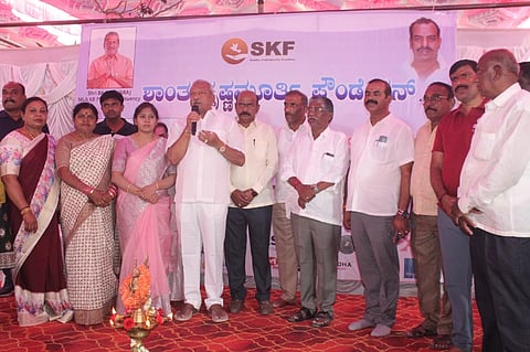  ಕೃಷ್ಣಮೂರ್ತಿ ಫೌಂಡೇಶನ್  ವತಿಯಿಂದ ಕಲ್ಕರೆಯಲ್ಲಿ  ಹಮ್ಮಿಕೊಂಡಿದ್ದ ಬೃಹತ್ ಆರೋಗ್ಯ ಶಿಬಿರ