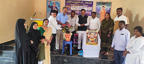 ಕುಶಾಲನಗರ ಬಡಾವಣೆಯಲ್ಲಿರುವ ಡಾ.ಬಿ.ಆರ್. ಅಂಬೇಡ್ಕರ್ ಗ್ರಂಥಾಲಯದಲ್ಲಿ ಡಾ.ಬಿ.ಆರ್. ಅಂಬೇಡ್ಕರ್ ಅವರ ಸ್ಮರಣಾ ದಿನ