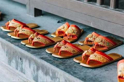  Slippers stolen (ಸಾಂದರ್ಭಿಕ ಚಿತ್ರ)