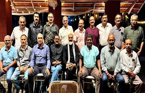 ಸ್ನೇಹ ಮಿಲನ ಕಾರ್ಯಕ್ರಮದಲ್ಲಿ ಪಾಲ್ಗೊಂಡಿದ್ದ ೧೯೮೨-೮೩ರ ಕರ್ನಾಟಕ ರಾಜ್ಯದ ಕ್ರೀಡಾ ವಸತಿ ನಿಲಯದ ಮೊದಲ ಬ್ಯಾಚ್‌ನ ಕ್ರೀಡಾಪಟುಗಳು.