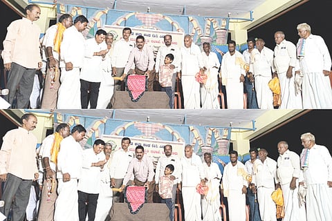  ಶಾನವಾಸಪುರದಲ್ಲಿ ಆಯೋಜಿಸಿದ್ದ ಗ್ರಾಮೀಣ ಕಲೋತ್ಸವ ಕಾರ್ಯಕ್ರಮವನ್ನು ಕನ್ನಡ ಮತ್ತು ಸಂಸ್ಕೃತಿ ಇಲಾಖೆ ಎಡಿ ಬಿ.ನಾಗರಾಜ ಉದ್ಘಾಟಿಸಿದರು. ಬಿಸಿಎಂ ತಾಲೂಕು ಅಧಿಕಾರಿ ಮಲ್ಲಿಕಾರ್ಜುನ, ಬಯಲಾಟ ಅಕಾಡೆಮಿ ಮಾಜಿ ಸದಸ್ಯ ಎಚ್.ತಿಪ್ಪೇಸ್ವಾಮಿ, ಪಿಡಿಒ ವೀರೇಶ, ಪ್ರಮುಖರಾದ ಎಂ.ಈರಪ್ಪ, ವೈ.ನಾಗರಾಜ, ಸೋಮಪ್ಪ, ರಾಮಪ್ಪ, ಅಕ್ಬರಸಾಬ, ತಿಪ್ಪೇರುದ್ರಗೌಡ, ಅಯ್ಯಪ್ಪ, ಬೈಲೂರು ನಾಗರಾಜ, ನೇತ್ರಕಲಾ ಸಂಘದ ಕಾರ್ಯದರ್ಶಿ ವೀರೇಶ ದಳವಾಯಿ ಇತರರಿದ್ದರು. 