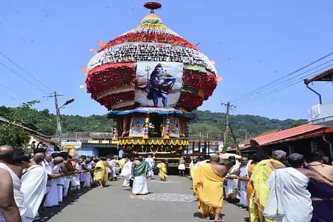 ಕಿಗ್ಗಾ ಶ್ರೀ ಶಾಂತಾಸಮೇತ ಋಷ್ಯಶೃಂಗೇಶ್ವರ ಸ್ವಾಮಿ ರಥೋತ್ಸವ ನೆರವೇರಿತು.