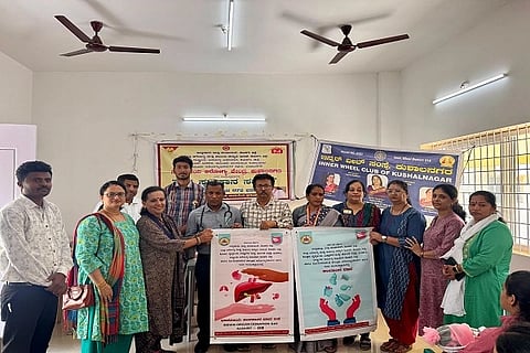 ಕುಶಾಲನಗರ ಇನ್ನರ್ ವೀಲ್ ಸಂಸ್ಥೆ ಮತ್ತು ಸಮುದಾಯ ಆರೋಗ್ಯ ಕೇಂದ್ರ ಸಂಯುಕ್ತಾಶ್ರಯದಲ್ಲಿ ವಿಶ್ವ ಸ್ತನಪಾನ ಸಪ್ತಾಹ ಕಾರ್ಯಕ್ರಮ ನಡೆಯಿತು. ಡಾ.ಮಧುಸೂದನ್, ಡಾ.ಶಿವಕುಮಾರ್, ಸೀತಾಲಕ್ಷ್ಮಿ ಇತರರಿದ್ದರು.