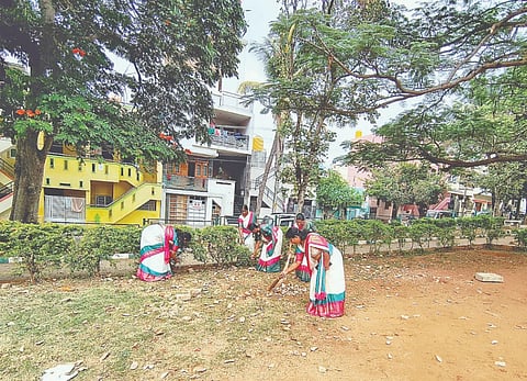  ಮಹಿಳಾ ಸ್ವ ಸಹಾಯ ಸಂಘದಿಂದ ಪಾರ್ಕ್ ನಿರ್ವಹಣೆ