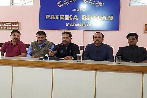 ಸುದ್ದಿಗೋಷ್ಠಿಯಲ್ಲಿ ಅಸೋಸಿಯೇಷನ್ ಅಧ್ಯಕ್ಷ ಮಲ್ಲೇಂಗಡ ರಚನ್ ಪೊನ್ನಪ್ಪ ಮಾತನಾಡಿದರು.