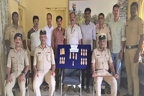 ಉತ್ತರಾದಿ ಮಠದಲ್ಲಿ ಕಳವು ಮಾಡಿದ್ದ ಆರೋಪಿಯಿಂದ ವಶಪಡಿಸಿಕೊಳ್ಳಲಾದ ಚಿನ್ನದ ವಸ್ತುಗಳು.