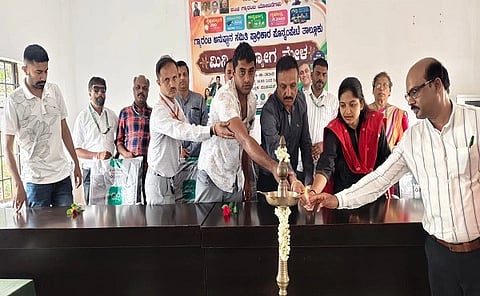  ತಾಲೂಕು ಗ್ಯಾರಂಟಿ ಅನುಷ್ಠಾನ ಸಮಿತಿ ವತಿಯಿಂದ ಆಯೋಜಿಸಿದ್ದ ಉದ್ಯೋಗ ಮೇಳವನ್ನು ತಹಶೀಲ್ದಾರ್ ಸಿ.ಎಸ್.ಸಂಜನ್ ಉದ್ಘಾಟಿಸಿದರು. ಪ್ರಶಾಂತ್, ರಾಜೇಶ್.ಕೆ, ಖಾಲಿದ್ ಇತರರಿದ್ದರು.
