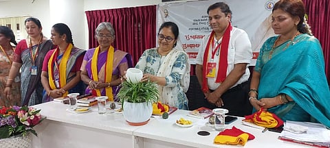  ಜಿಲ್ಲಾಧಿಕಾರಿ ಸ್ವರೂಪಾ ಟಿ.ಕೆ. ನಗರ ಕೇಂದ್ರ ಗ್ರಂಥಾಲಯದಲ್ಲಿ ಗ್ರಂಥಪಾಲಕರ ದಿನಾಚರಣೆ ಉದ್ಘಾಟಿಸಿದರು. 