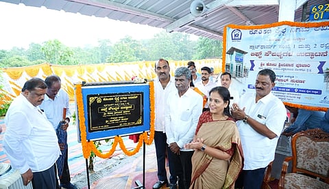  ಸಂಸದ ಕೋಟ ಶ್ರೀನಿವಾಸ ಪೂಜಾರಿ ನೂತನ ಲಿಫ್ಟ್​ ಉದ್ಘಾಟಿಸಿದರು.