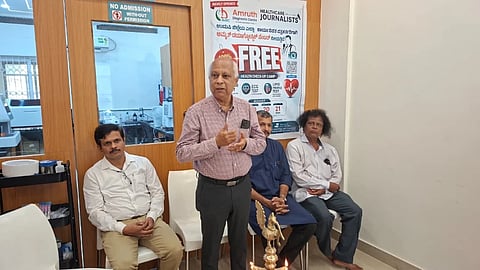  ಲೋಂಬಾರ್ಡ್​ ಮೆಮೋರಿಯಲ್​(ಮಿಷನ್​) ಆಸ್ಪತ್ರೆ ನಿರ್ದೇಶಕ ಡಾ.ಸುಶೀಲ್​ ಜತ್ತನ್ನ ಉಚಿತ ಆರೋಗ್ಯ ತಪಾಸಣೆ ಶಿಬಿರ ಉದ್ಘಾಟಿಸಿದರು. 