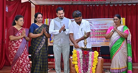  ಕರಾವಳಿ ಅಭಿವೃದ್ಧಿ ಮಂಡಳಿ  ಅಧ್ಯಕ್ಷ ಎಂ.ಎ. ಗಫೂರ್​ ಮಹಾಯೋಗಿ ವೇಮನ ಹಾಗೂ  ಅಂಬಿಗರ ಚೌಡಯ್ಯರ ಜಯಂತಿ ಆಚರಣೆ ಉದ್ಘಾಟಿಸಿದರು.