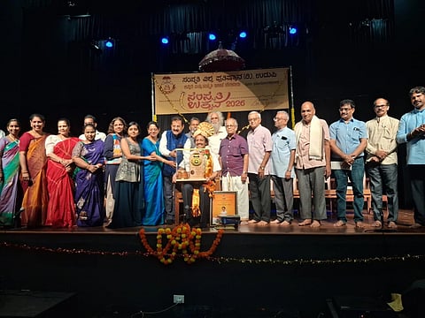 ಹಿರಿಯ ಸಾಹಿತಿ ಹಾಗೂ ಕಿರುತೆರೆ ನಿರ್ದೇಶಕ ಟಿ. ಎನ್​. ಸೀತಾರಾಂಪಂಚಮಿ ಪುರಸ್ಕಾರ ಸ್ವೀಕರಿಸಿದರು. 