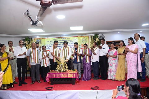 ಉಡುಪಿ ಜಿಲ್ಲಾ ಅತ್ಲೆಟಿಕ್​ ಅಸೋಸಿಯೇಶನ್ಸ್​  ಅಧ್ಯಕ್ಷ  ಹರಿಪ್ರಸಾದ್​ ರೈ ಉದ್ಘಾಟಿಸಿದರು. 