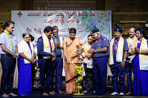 ಪರ್ಯಾಯ ಶ್ರೀ ಶಿರೂರು ಮಠಾಧೀಶ  ಶ್ರೀ ವೇದವರ್ಧನ ತೀರ್ಥ ಶ್ರೀಪಾದರು ಸಮಾರಂಭ ಉದ್ಘಾಟಿಸಿದರು. 