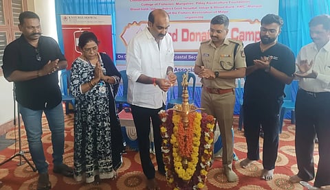 ಶಾಸಕ ಯಶ್​ಪಾಲ್​ ಸುವರ್ಣ ಬೃಹತ್​ ರಕ್ತದಾನ ಶಿಬಿರ ಉದ್ಘಾಟಿಸಿದರು. 