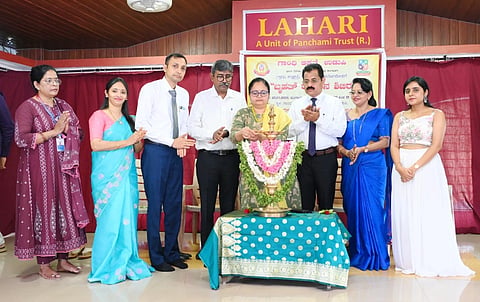  ಜಿಲ್ಲಾಧಿಕಾರಿ ಸ್ವರೂಪಾ ಟಿ.ಕೆ. ರಕ್ತದಾನ ಶಿಬಿರ ಉದ್ಘಾಟಿಸಿದರು. 