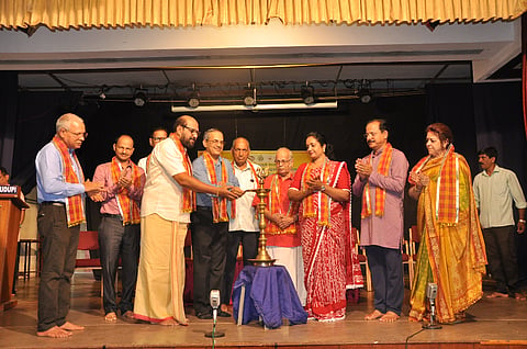 ಅಕಾಡೆಮಿ ಆಫ್​ ಜನರಲ್​ ಎಜುಕೇಶನ್​ ಕಾರ್ಯದರ್ಶಿ ಡಾ. ನಾರಾಯಣ ಸಭಾಹಿತ್​  ವೀರ ವೃಷಸೇನ ಯಕ್ಷಗಾನ ದಾಖಲೀಕರಣ ಕಾರ್ಯಾಗಾರ ಉದ್ಘಾಟಿಸಿದರು.