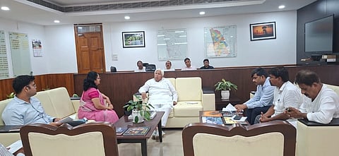 ಜಿಲ್ಲಾಧಿಕಾರಿ ಕಚೇರಿಯಲ್ಲಿ ಪ್ರವಾಸೋದ್ಯಮ ಇಲಾಖೆ ಪ್ರಗತಿ ಪರಿಶೀಲನಾ ಸಭೆಯಲ್ಲಿ ರಾಜ್ಯ ಪ್ರವಾಸೋದ್ಯಮ ಸಚಿವ ಎಚ್​.ಕೆ. ಪಾಟೀಲ್​ ಮಾತನಾಡಿದರು. 