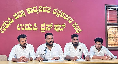 ಎನ್​ಎಸ್​ಯುಐ ಜಿಲ್ಲಾ ಸಮಿತಿ ಅಧ್ಯಕ್ಷ ಸೌರಭ್​ ಬಲ್ಲಾಳ್​ ಸುದ್ದಿಗೋಷ್ಟಿಯಲ್ಲಿ ಮಾತನಾಡಿದರು.