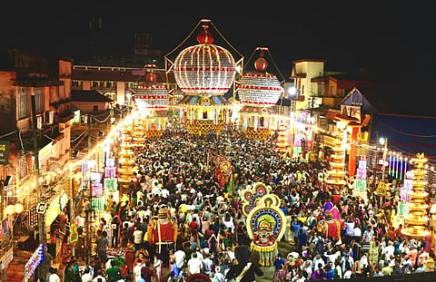 ಮಕರಸಂಕ್ರಾಂತಿ ಮೂರು ತೇರಿನ ಉತ್ಸವ ನಡೆಯಿತು. 