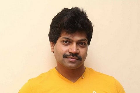  Vinod Prabhakar 