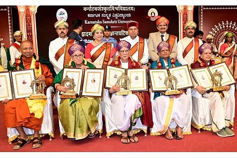 ರಾಜ್ಯಪಾಲ ಥಾವರ್‌ಚಂದ್ ಗೆಹಲ್ಲೋತ್