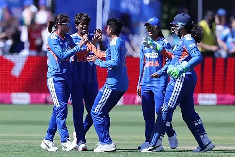 ಇಂಗ್ಲೆಂಡ್​ ವಿರುದ್ಧದ ಟಿ20 ಸರಣಿಯ 2ನೇ ಪಂದ್ಯದಲ್ಲಿ ಎಡವಿದ ಭಾರತದ ಮಹಿಳೆಯರು
