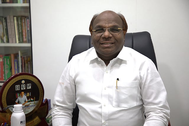 அரசியல் சண்டை: அண்ணாமலை மற்றும் தமிழக அரசு கல்விக் கொள்கைகள் தொடர்பாக மோதல்