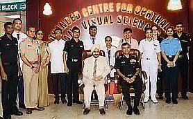 Renowned Ophthalmologist Dr Harminder Singh Dua Visits Army Hospital (R&R)