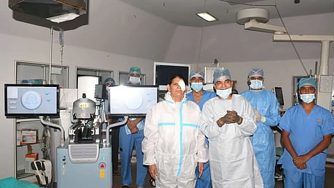 Army Hospital Performs India’s First Robotic Custom Laser Cataract Surgery