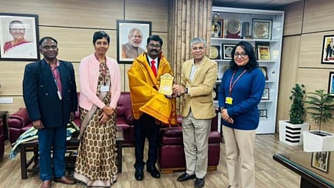 Ministry Of Ayush Applauds Siddha Doctors For Quick Action In Mid‑Air Medical Emergency