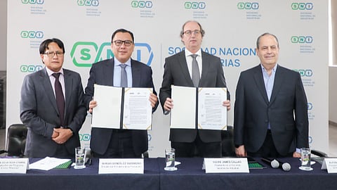 The Ministry of Production and the National Society of Industries join forces to improve the diet of Peruvians.