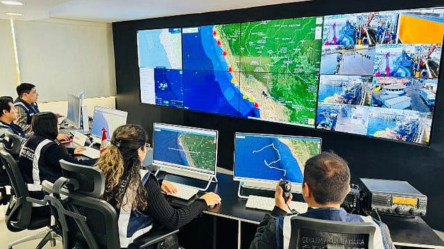 Peru Tracking Peru eases artisanal fleet's access to its Satellite Tracking System