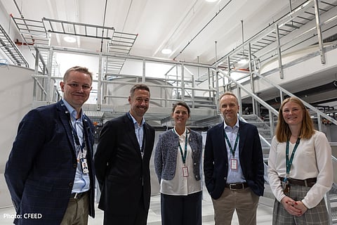 From left to right: CEO of Sintef Ocean, Vegar Johansen; Even Tronstad Sagebakken, State Secretary at the Ministry of Aquaculture, Norway; Sales and Marketing Manager at CFEED, Linn Baardsgaard; CEO of CFEED, Tore Remman; Production Manager at CFEED, Maren Gagnat. 