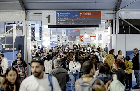  A crowded corridor during Aquasur 2026.