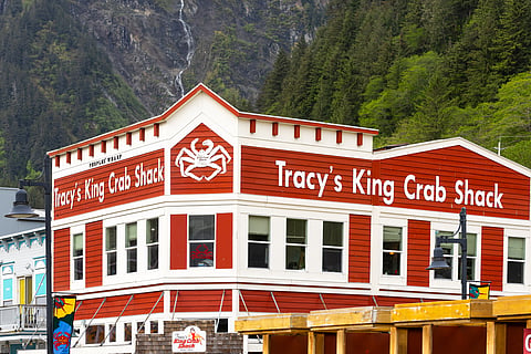 Tracy’s King Crab Shack is a popular restaurant in downtown Juneau on the waterfront, by the cruise port, offering fresh crab legs and other seafood.