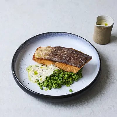The campaign launched with this recipe for crispy salmon with beurre blanc, crushed peas and parsley oil featuring salmon from BAP-certified Hiddenfjord.