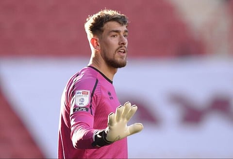 West Brom goalkeeper Alex Palmer wanted by Lincoln - report