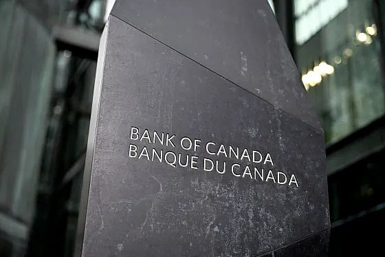 Economists say Bank of Canada should make unscheduled cut to its