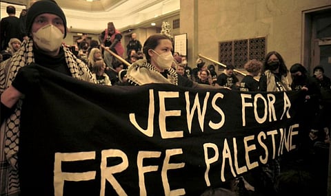 EXCLUSIVE: Three MPs join Confederation Building protest, rabbi explains why Jews protesting Israel