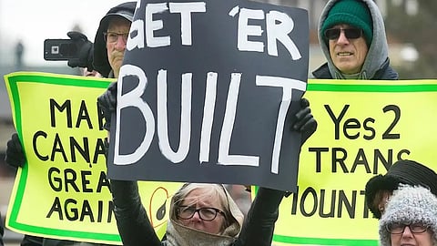 Demonstrators gather at the Alberta Legislature to call for completion of the Trans Mountain pipeline twinning project in 2018. BC’s NDP government battled the Alberta NDP government of Rachel Notley, and now a second dispute over an oil pipeline is heating up.
