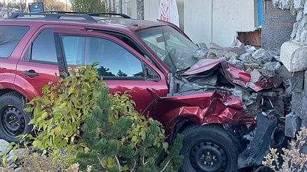 Airdrie driver crashes into Shopper’s Drug Mart

