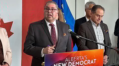 Alberta NDP Leader Naheed Nenshi has called on all members of the Alberta legislature to sign a pledge denouncing Alberta independence.