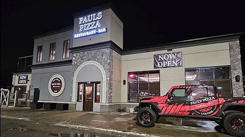 Pauls Pizza in Airdrie has become the latest business drawn into Alberta’s increasingly heated independence debate after allowing petition canvassers to collect signatures inside the restaurant.