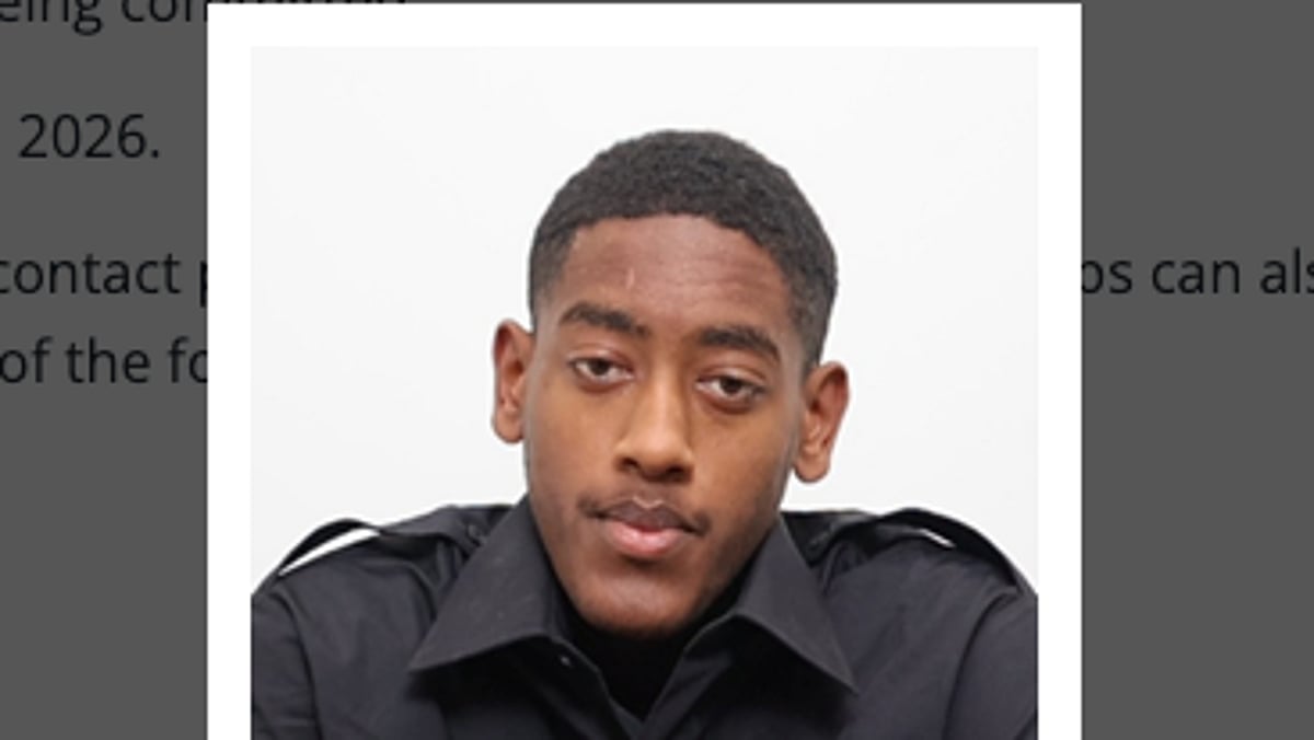 Man arrested after armed robbery of Calgary cellphone store